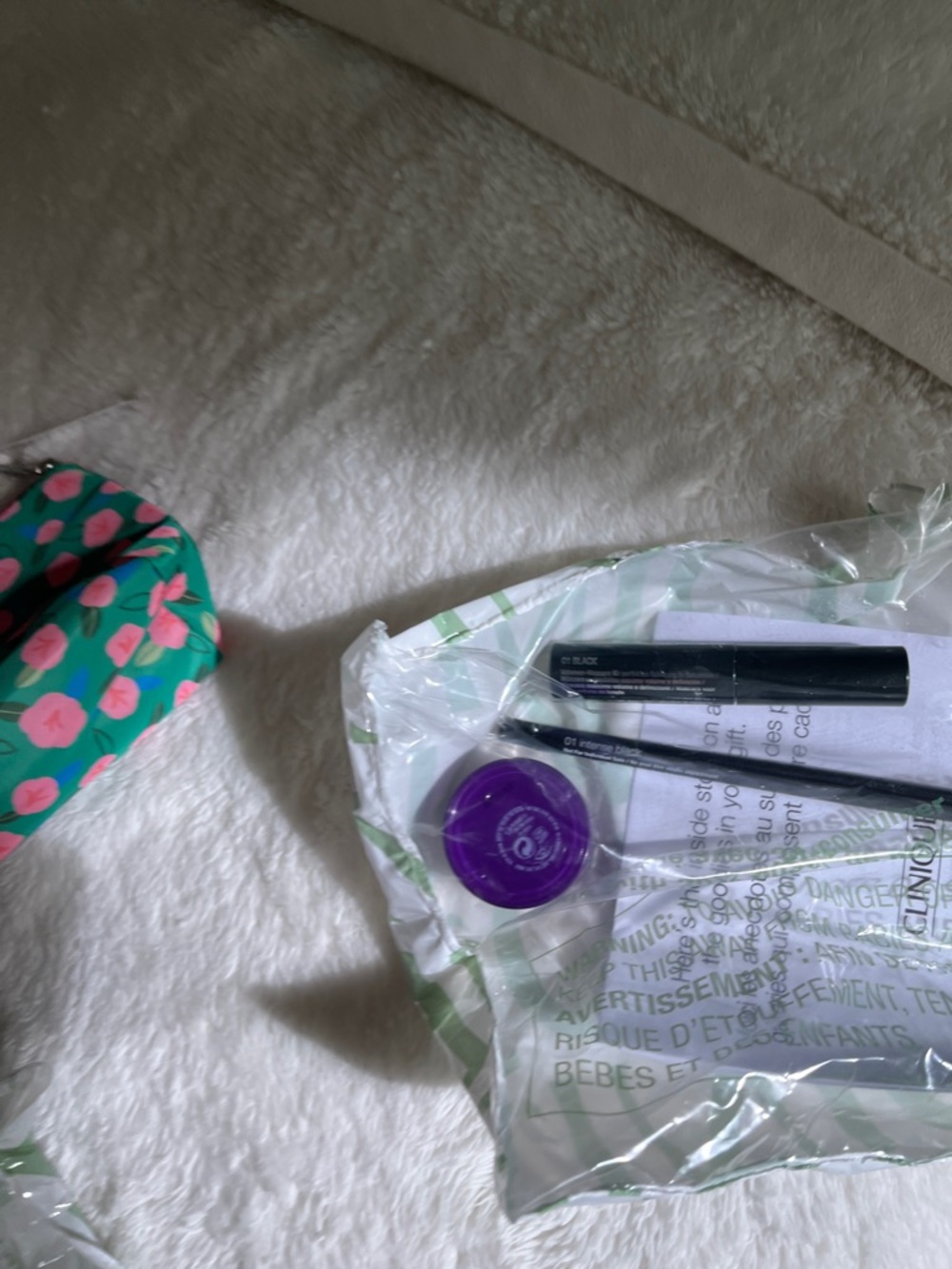 NWT CLINIQUE BEAUTY BUNDLE - Picture 5 of 8